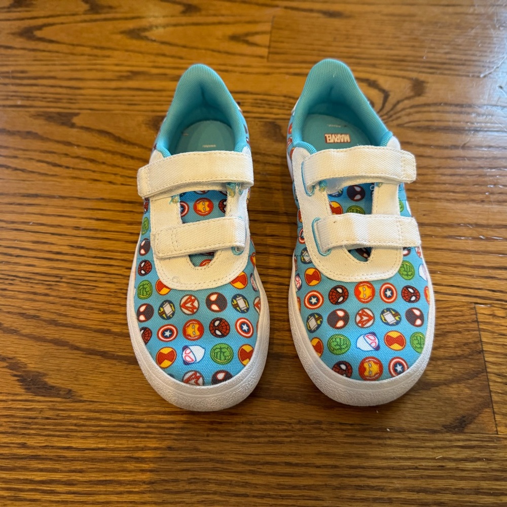 Marvel Super Hero Adventures Vulc Raid3r Shoe